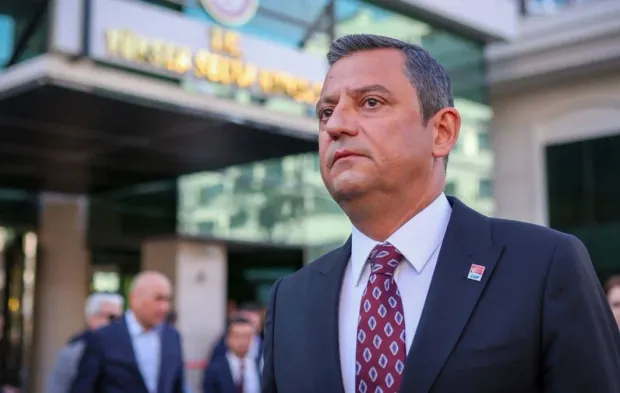 Özgür Özel Dediğini Yaptı!