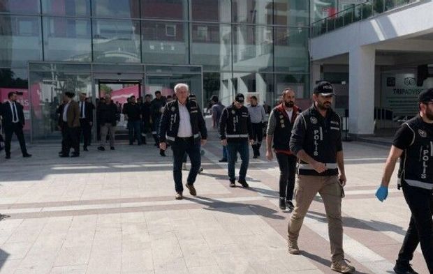 CHP'li Bir Belediyeye Daha Operasyon