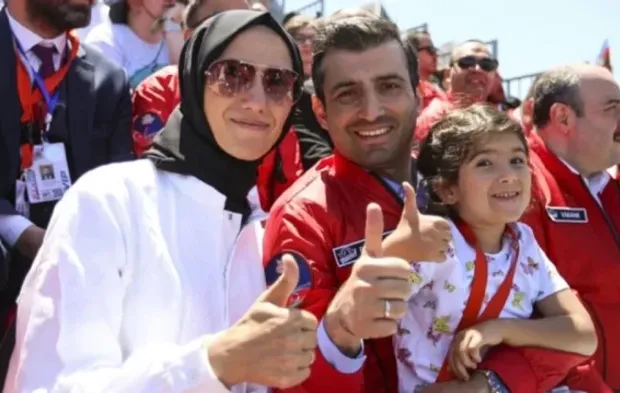 Bayraktar Çifttinin Kızı Oldu