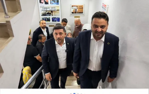 AK Partiye Geçen Rasim Arıdan Olay Hareket