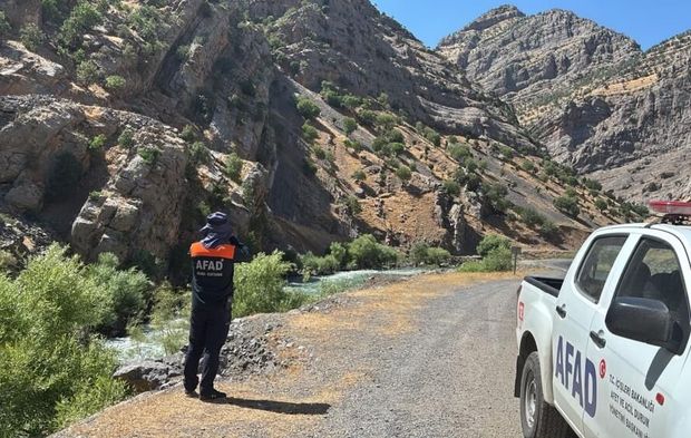 Diyarbakır'dan takviye ekip: Arama çalışmaları sınır ötesine taşındı