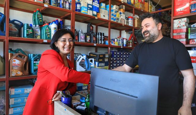Diyarbakır’da esnafa 1 Mayıs ziyareti