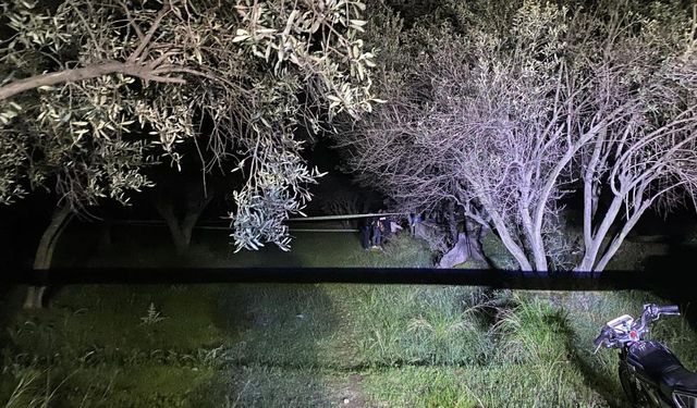 Bir genç boş arazide ölü bulundu