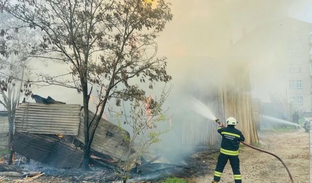 Diyarbakır Direkhane'de yangın paniği!