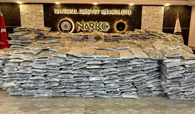 İstanbul’da 880 kg uyuşturucu madde ele geçirildi