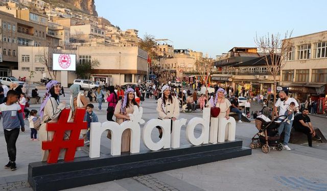 Mardin'e bayramda turist akını