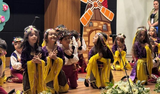 Diyarbakır'da 'Masal Diyarı' çocuk festivali başladı