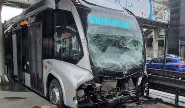 Avcılar’da metrobüs kazası: Çok sayıda yaralı
