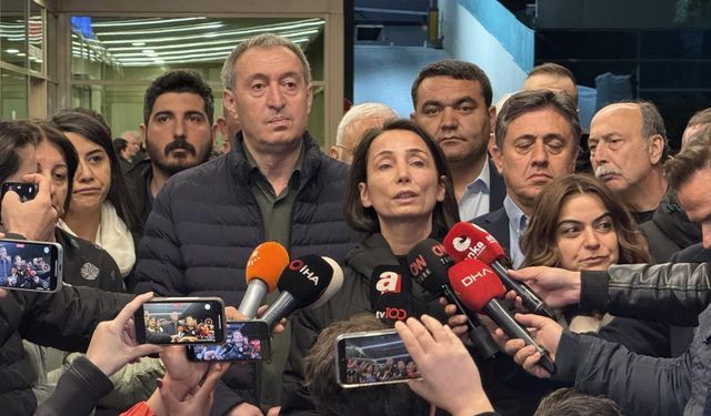 DEM Parti Eş Genel Başkanlarından, Sırrı Süreyya Önder'e ziyaret