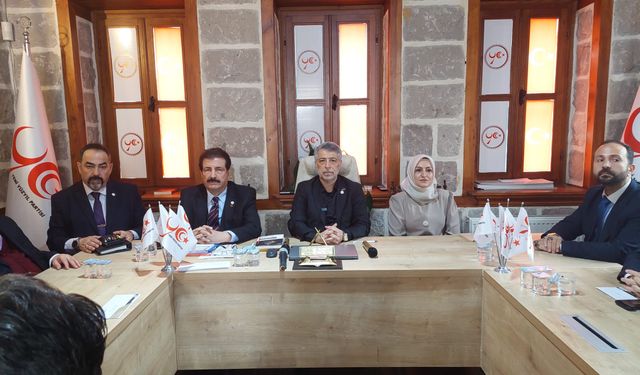 Yeni Yüzyıl Partisi İl Başkanları toplandı