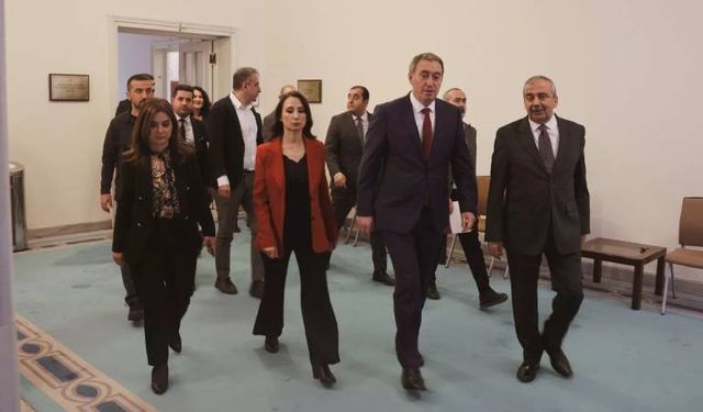 DEM Parti siyasi parti turuna başlıyor