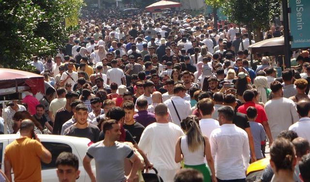 Ağustosta iş fırsatları azaldı, kayıtlı işsiz sayısı düşüşte