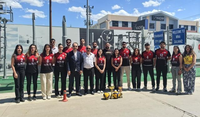 Diyarbakır’da şampiyon oyunculara destek