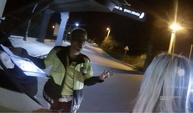 Direksiyon başında uyurken yakalandı