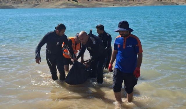 Üç arkadaşın deniz keyfi facia ile bitti