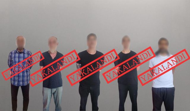 Kırmızı bültenle aranan 12 suçlu Türkiye'ye getirildi