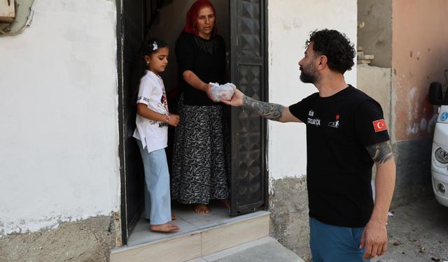 İhtiyaç sahibi ailelere et dağıtıldı