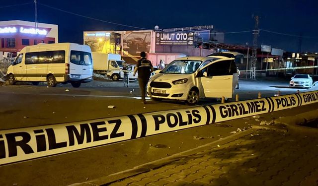 Sokak ortasında vahşet: Satırla boğazı kesilerek öldürüldü