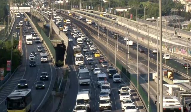 Kurban Bayramı tatili bitti,  trafik yoğunluğu yaşandı