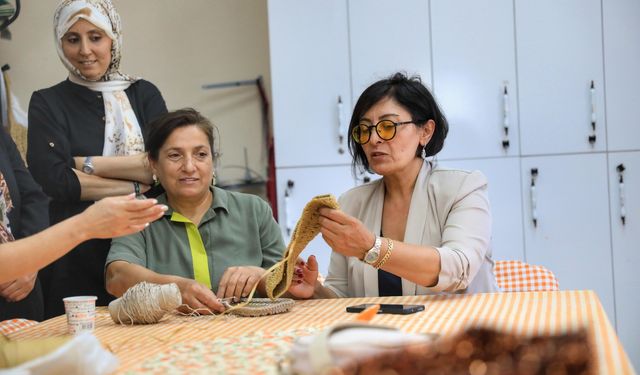 Diyarbakır’da kadın kursiyerlere destek ziyareti