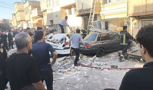 İran'da neler oluyor? Aynı günde hem patlama hem yangın