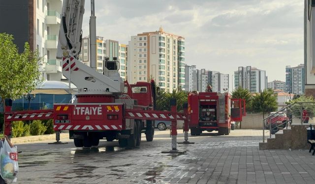 Diyarbakır’da bacada çıkan yangında mahsur kalan 15 kişi kurtarıldı