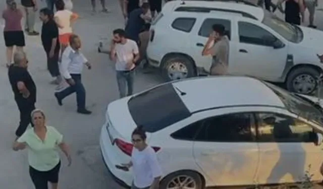 Kavgayı ayırmaya çalışanlara bıçaklı saldırı: Ölü ve yaralılar var