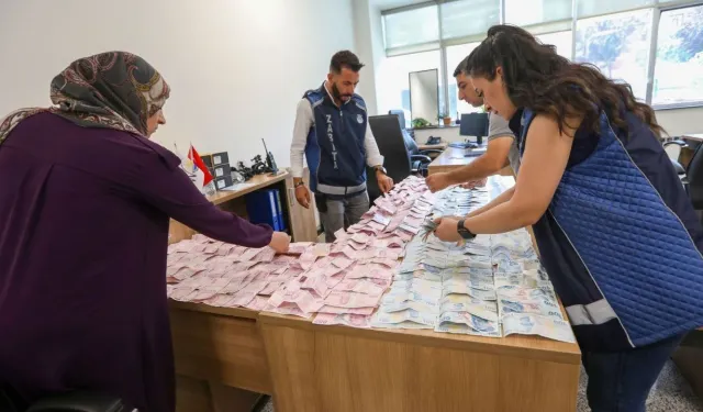 Bu paraların tümü dilencinin üzerinden çıktı
