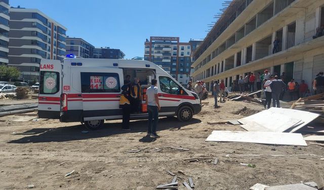 Diyarbakır'da inşaattan düşen işçi hayatını kaybetti
