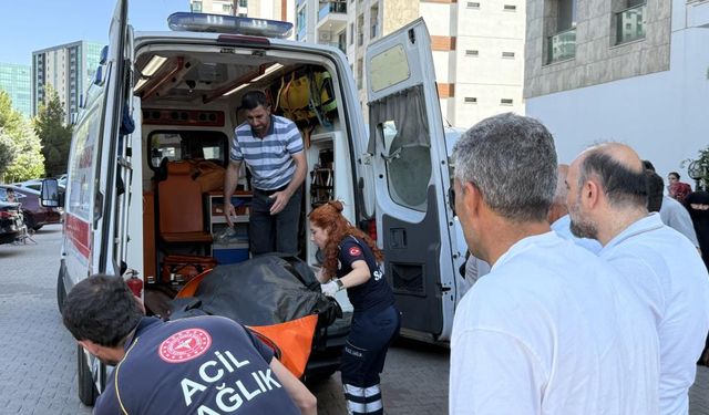 Diyarbakır’da yeni işe başlayan bina görevlisi elektrik akımında öldü