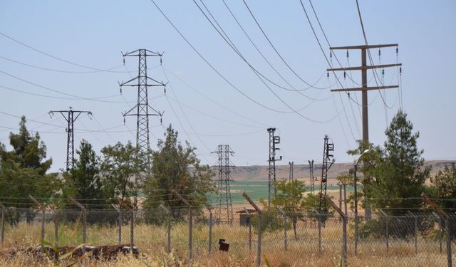 Direk hırsızları Şanlıurfa’yı elektriksiz bıraktı!