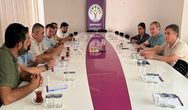 İşten çıkarılan işçiler DEM Parti’ye başvurdu