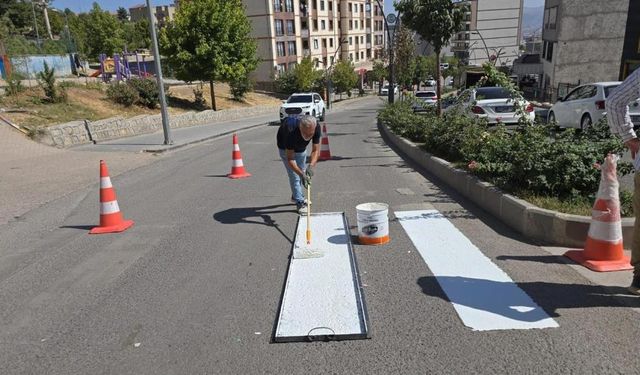 Şırnak’ta yaya geçitleri yenileniyor