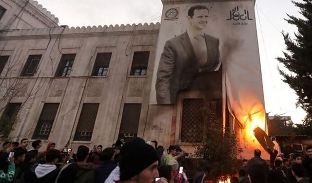 Devrik lider Esad hakkında 'kırmızı bülten' kararı
