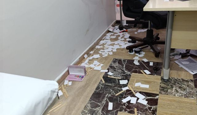 Mardin'de hasta yakını doktoru darp etti