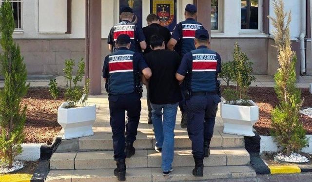 Cezaevi firarileri ticari takside yakalandı