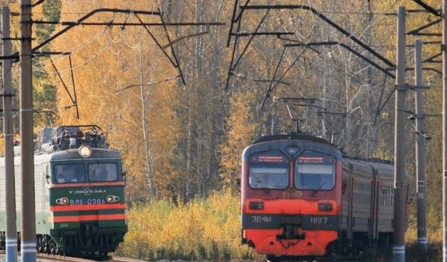 Tren raylarındaki patlamada 2 kişi öldü
