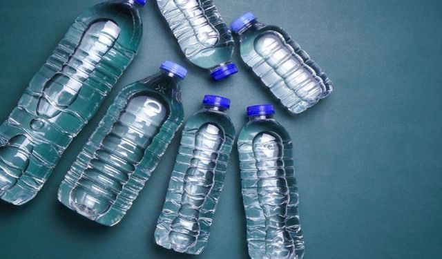 Uçaklarda ücretsiz su hizmeti başlıyor