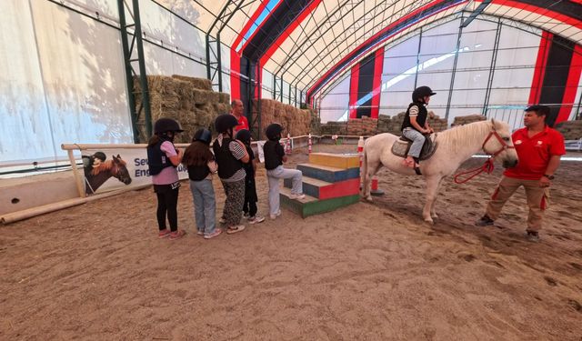Diyarbakır'da "Lider Çocuk Tarım Kampı" etkinliği