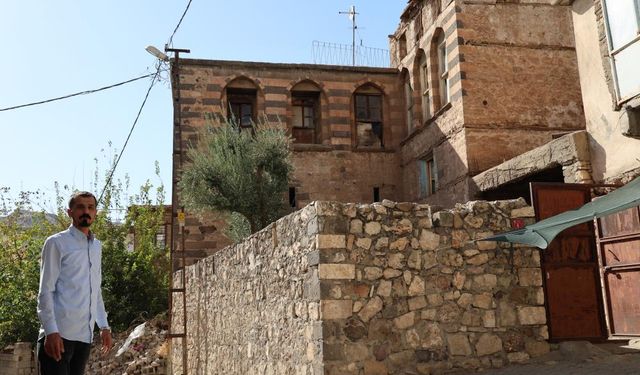 Diyarbakır’ın Tarihi Beyler Konağı harabeye döndü; Acil müdahale çağrısı
