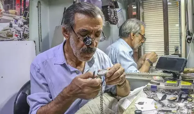 Diyarbakır’da 4 metrekarelik dükkanda 55 yıllık emek