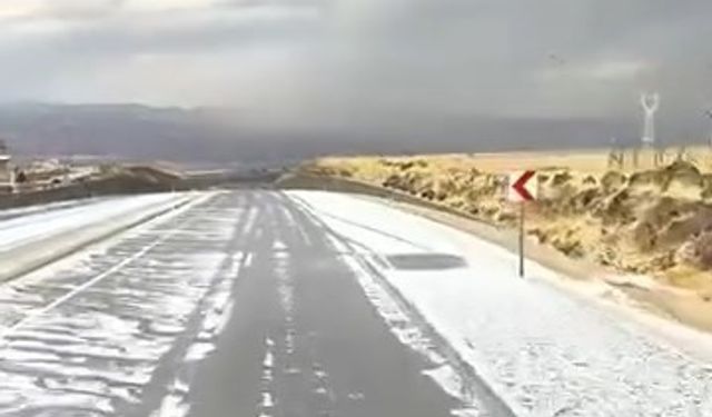 Elazığ’da dolu yağışı etkili oldu