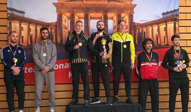Türkiye’ye Milli Karateci Enes Çınar’dan çifte madalya gururu