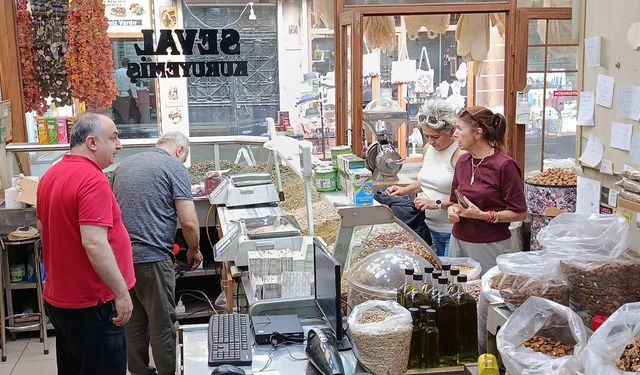 Diyarbakır Sur’un 50 yıllık kuru yemiş geleneği