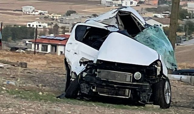 Diyarbakır’da yol çalışması bölgesinde feci kaza: Genç hemşire öldü