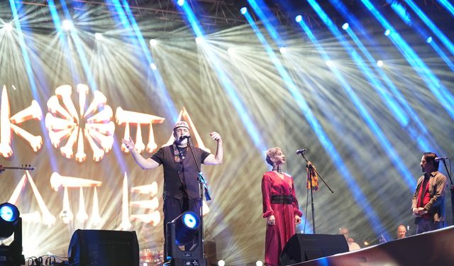 Diyarbakır'da Koma Amed konserinden kareler