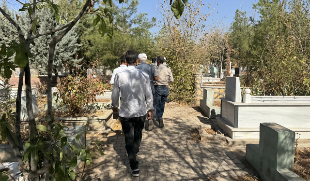 Diyarbakır’da faili meçhul cinayet on yıl sonra aydınlatıldı: Ailesi mezarını ilk kez ziyaret etti