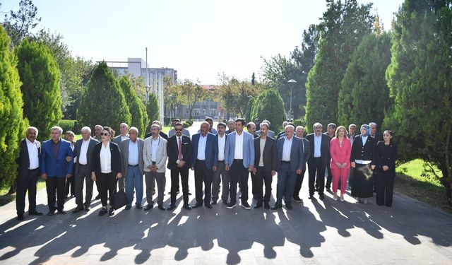 Diyarbakır’da 19 Ekim Muhtarlar Günü törenle kutlandı