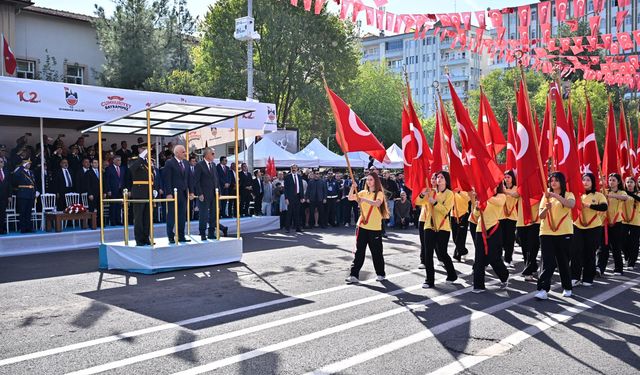 Diyarbakır’da Cumhuriyetin 102. yılı coşkuyla kutlandı