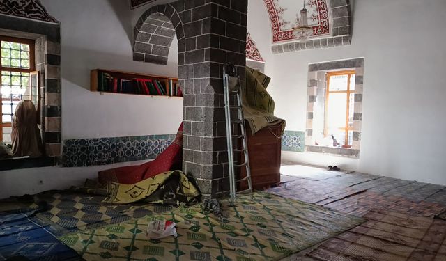 Diyarbakır Nebi Camisi’nde ödenek bitti, desenler yarım kaldı